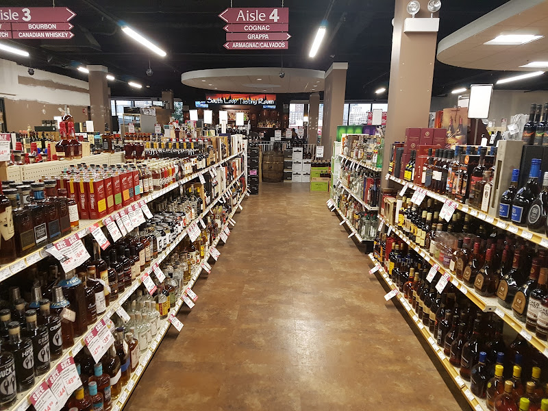 Binny's Beverage Depot - South Loop - Liquor store in Chicago
