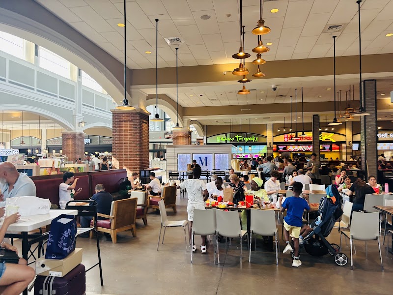 Woodbury Common Premium Outlets photo