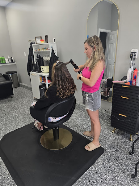 JAM Glam Studio - Hair salon in Elkhorn