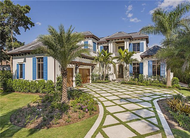 Earthcare Landscape Services - Landscaper in Naples