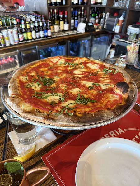 Luigi's Coal Oven Pizza - Pizza restaurant in Fort Lauderdale