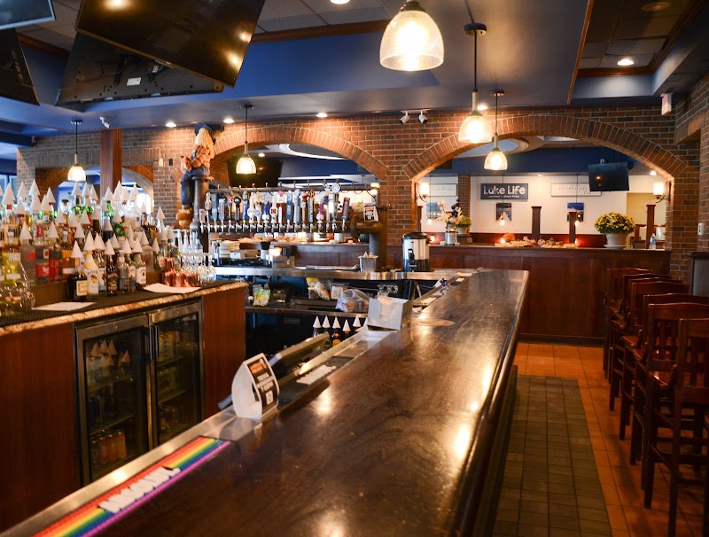Lake City Social - Restaurant in Lake Geneva
