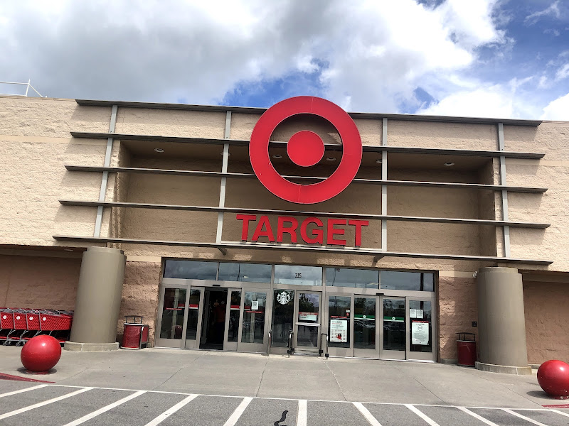Silver Lake Plaza - Shopping mall in Coeur d'Alene