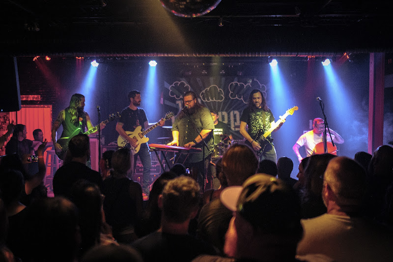Oscura Live - Live music venue in Bradenton