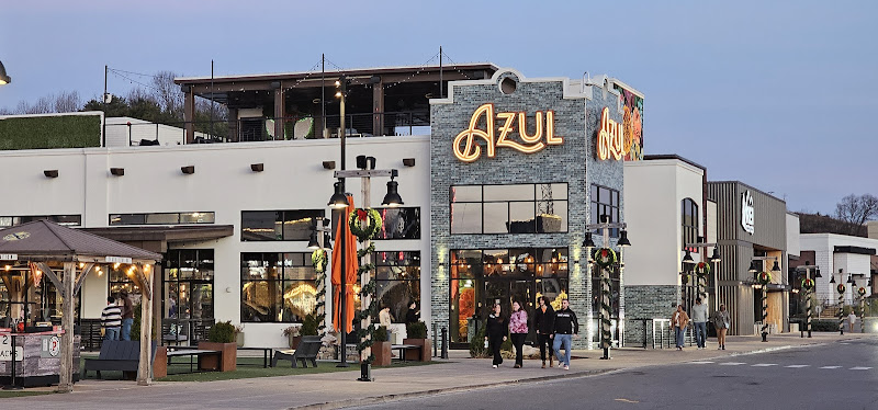 The Mountain Mile - Shopping mall in Pigeon Forge