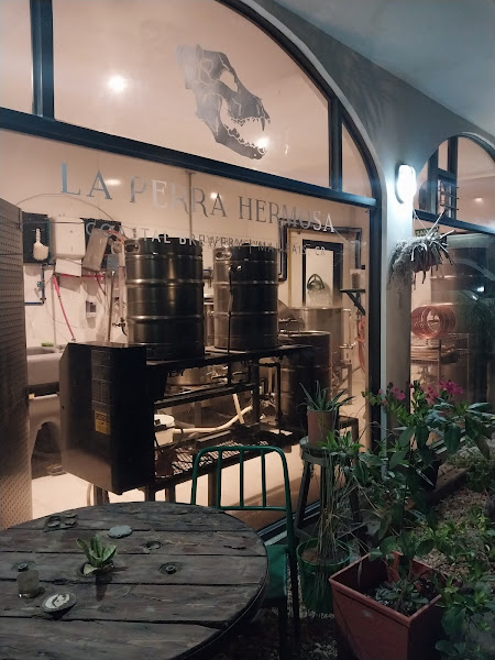 LaPerra Hermosa Coastal Brewery - Brewery in your area