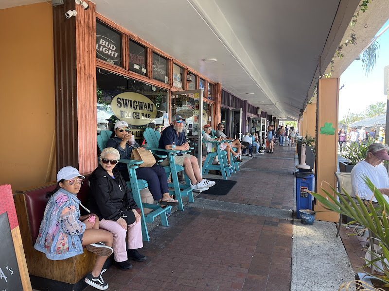 Swigwam Beach Bar
