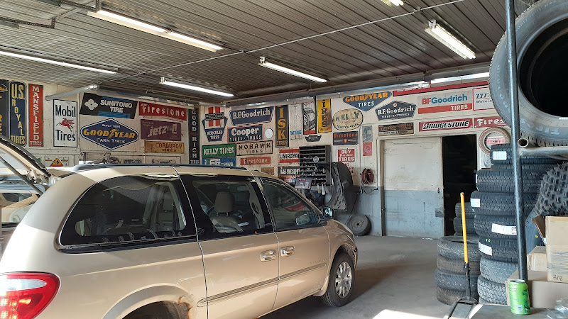 T R Cochart Tire Center - Tire shop in Sturgeon Bay