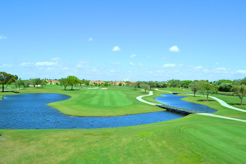 Lago Mar Country Club - Private golf course in Fort Lauderdale