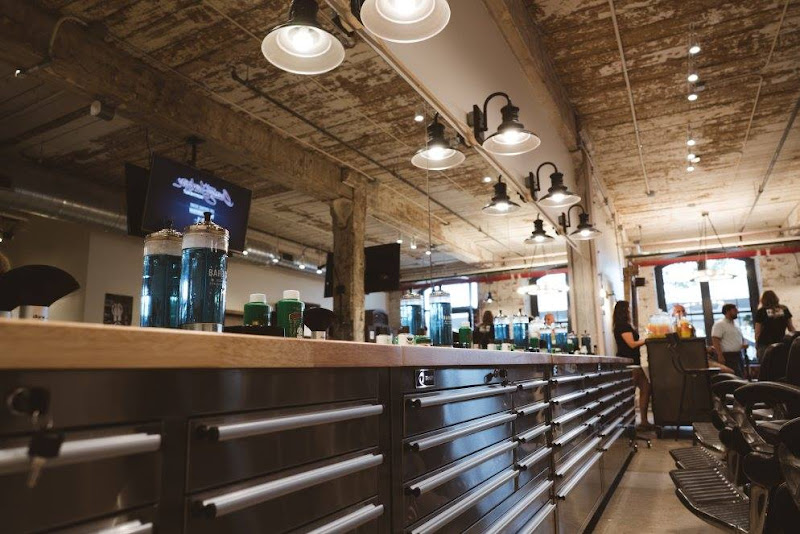 Barrelli Barber - Cigar Factory - Barber shop in Charleston