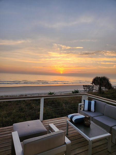 Wren Beach Rentals by Portoro