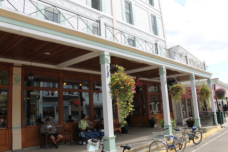 Pink Pony - Bar & grill in Mackinac Island