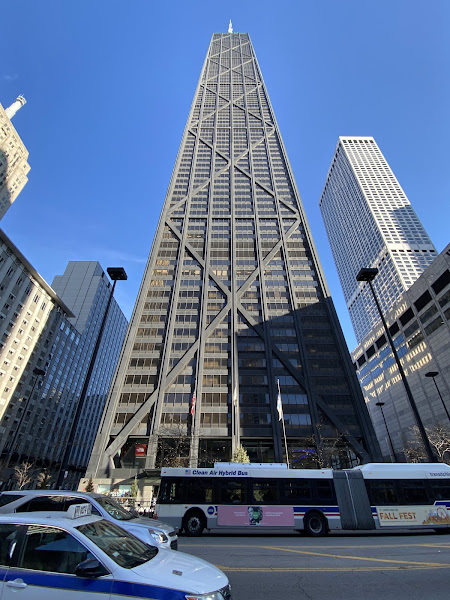 875 North Michigan Avenue - Tourist attraction in Chicago