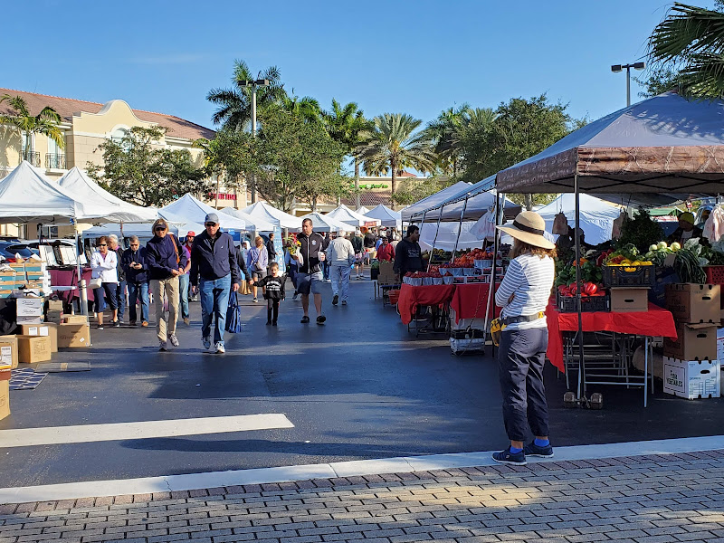 Galleria Shoppes at Vanderbilt