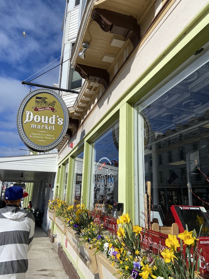 Doud's market - Grocery store in Mackinac Island