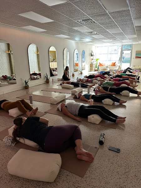 Lovelock - Massage, Yoga & Barre