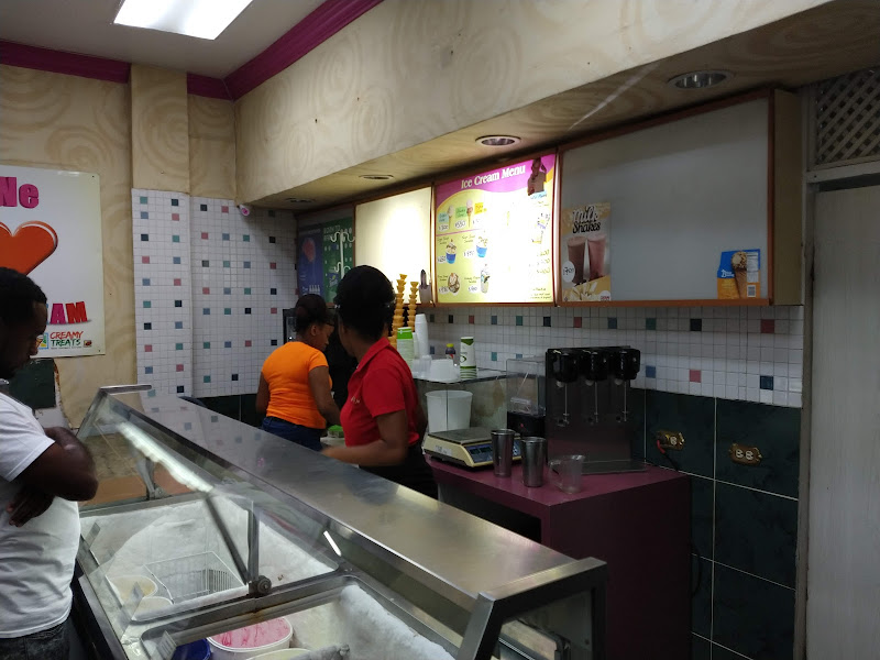 Creamy Treats - Ice cream shop in Ocean Village