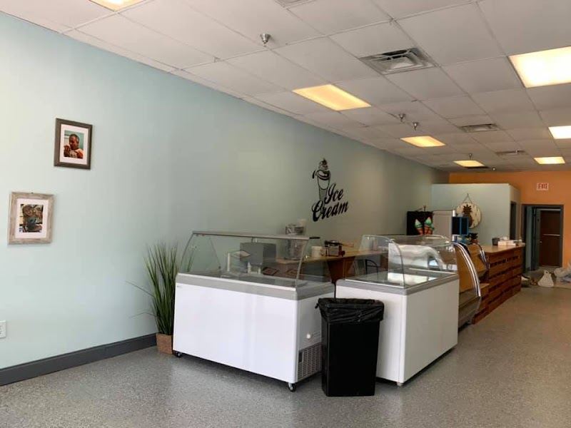 Blue Pineapple Ice Cream Shop photo