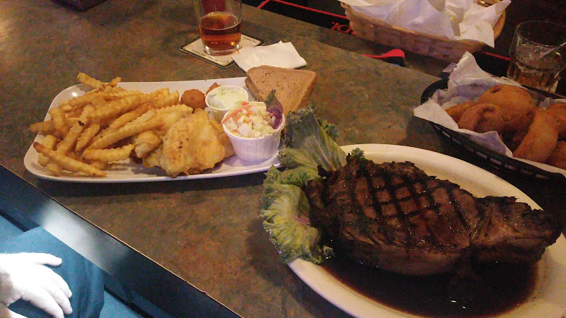 Greystone Castle - Restaurant in Sturgeon Bay