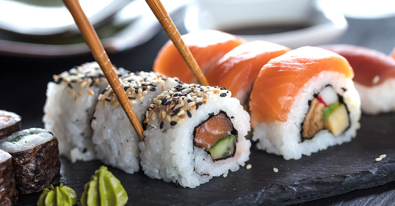 Makoto Sushi Bar - Sushi restaurant in Calle 472 Diagonal a