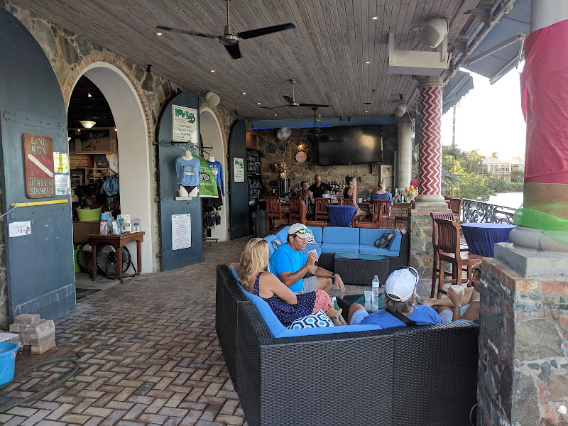Drink - Bar in Cruz Bay