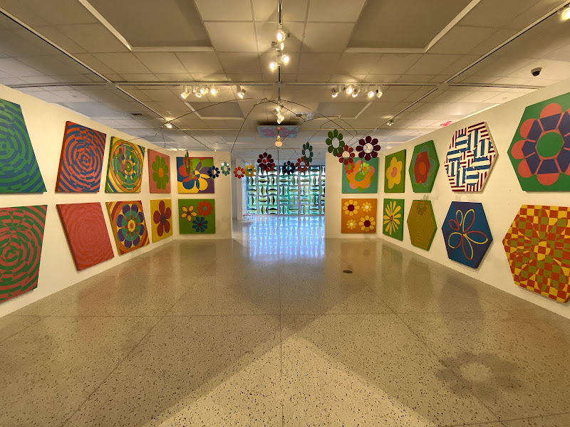 Palm Springs Art Museum Architecture and Design Center - Tourist attraction in Palm Springs