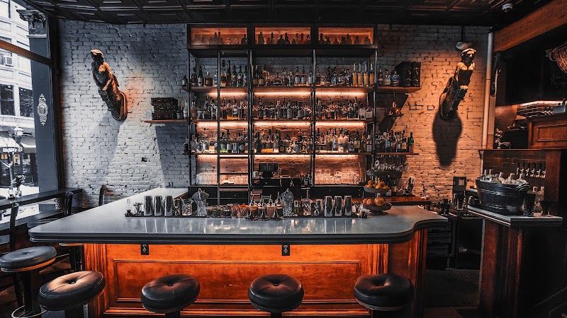 Blyth & Burrows - Cocktail bar in Portland