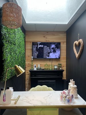 Aesthetics & Wellness by Nanni & Associates - Nail salon in Lake Geneva