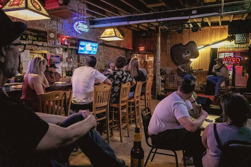 Bobby's Idle Hour Tavern