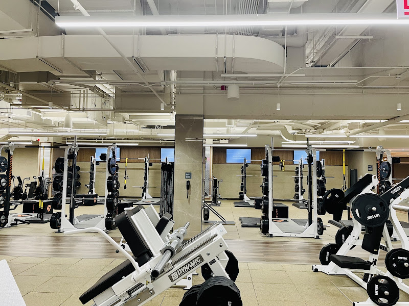 Life Time - Gym in Chicago