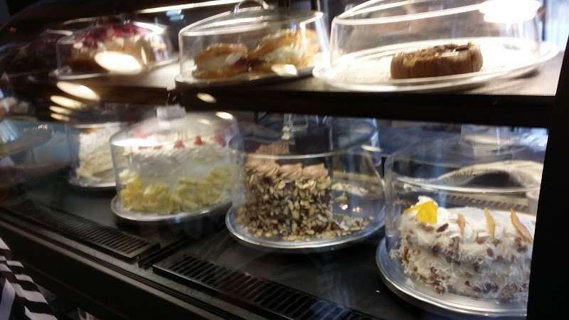 Sugar Leaf Bakery, Cafe & Espresso - Coffee shop in Branson