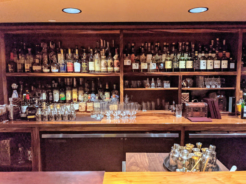 Bar Leather Apron - Cocktail bar in Honolulu
