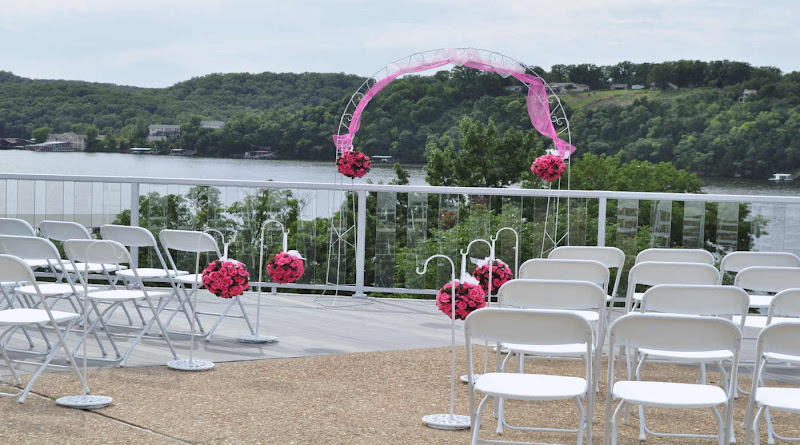Lake Breeze Event Center - Wedding venue in Camdenton