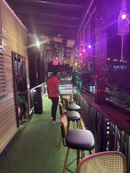 The loft Wine Lounge - Wine bar in Island Village