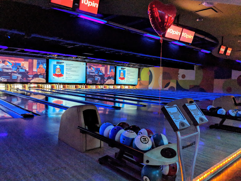 10pin Bowling Lounge - Bowling alley in Chicago