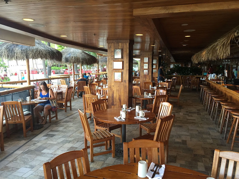 Duke's Waikiki - Seafood restaurant in Honolulu