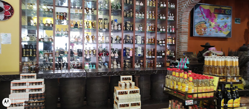 Hacienda Tequila - Liquor store in Centro