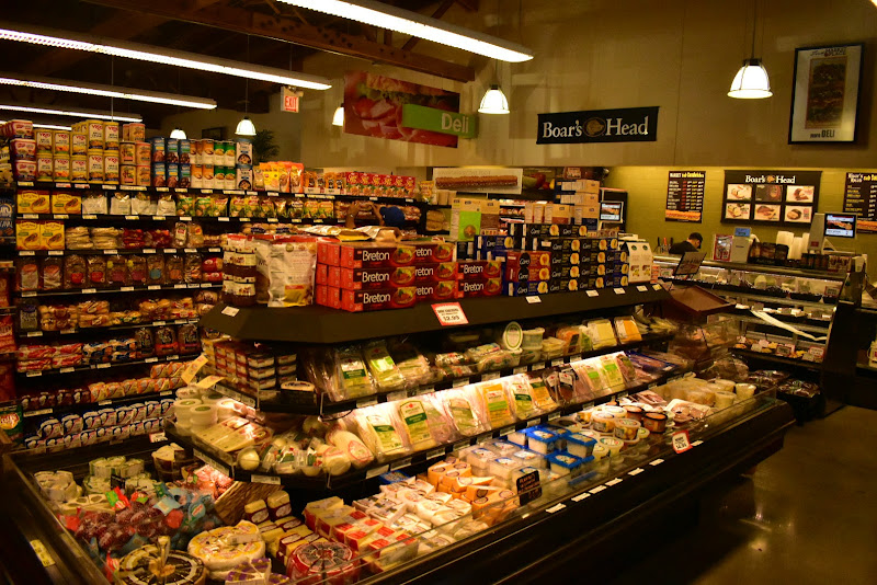 Agora Market - Grocery store in Chicago