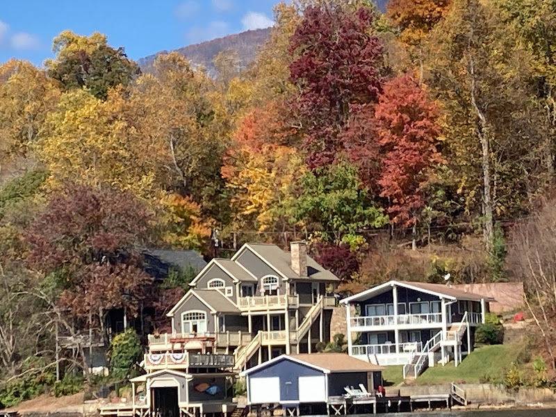 Acorn Cabins Lake Lure