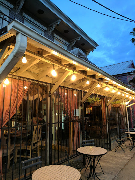 Faubourg Wines - Wine bar in New Orleans