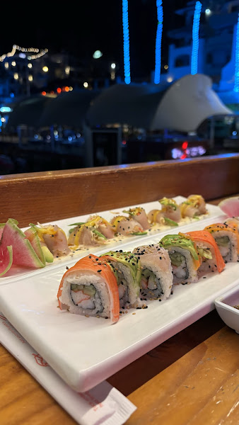 Capital Sushi By Marlini - Sushi restaurant in P.º de La Marina Local C1
