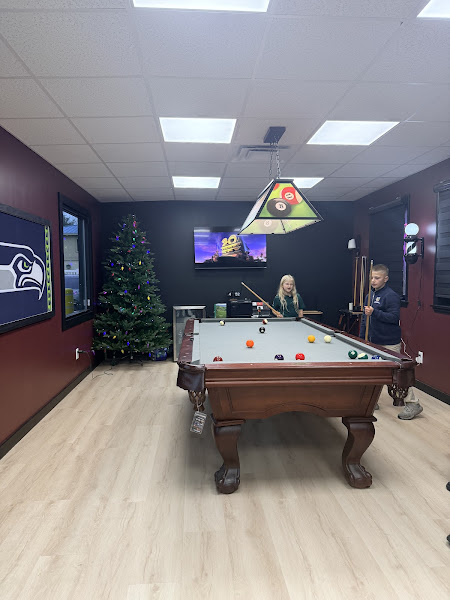 Birdie's Barber Lounge