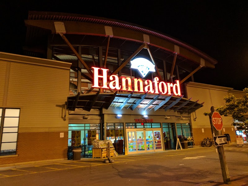Hannaford - Grocery store in Portland