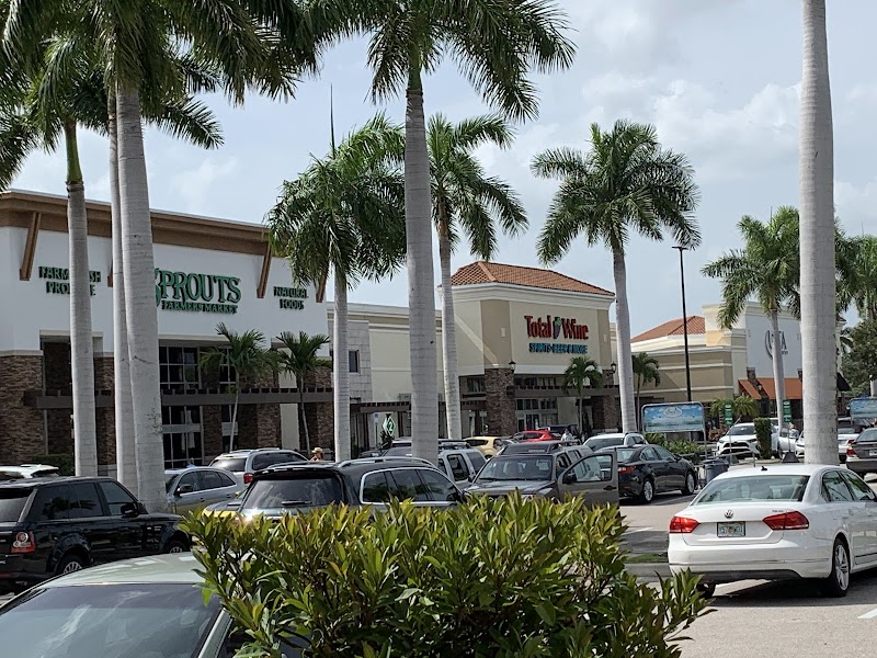 Pelican Plaza Shopping Center