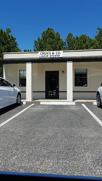 Cruies & Co Hair Studio