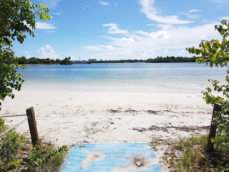 Sandy Beach at Oleta River State Park - Park in North Miami