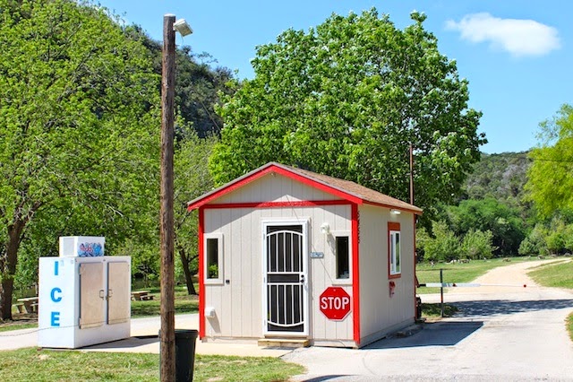 KL Ranch Camp ~ On The River - Campground in New Braunfels