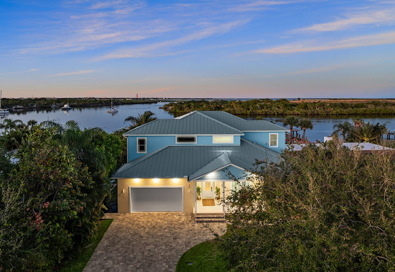 The High Tide Group - Real Estate - Design - Build