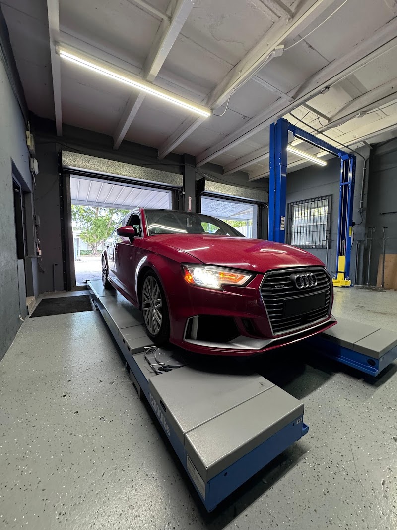 305 Mechanic Shop photo
