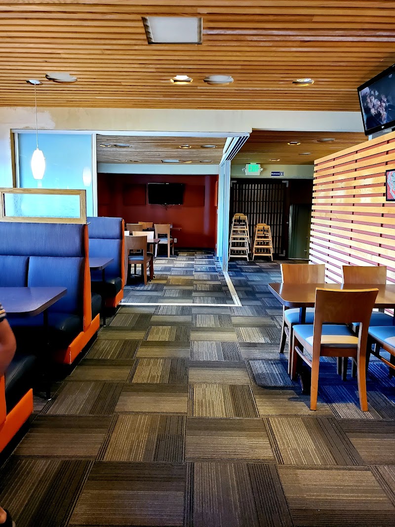 Highstrike Grill photo